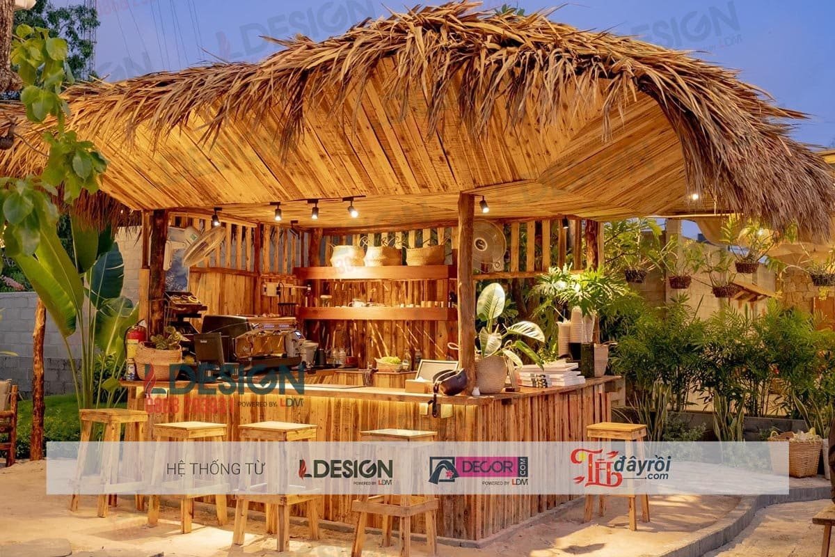 Thi công ốp mái che lá tranh tại Bình Dương